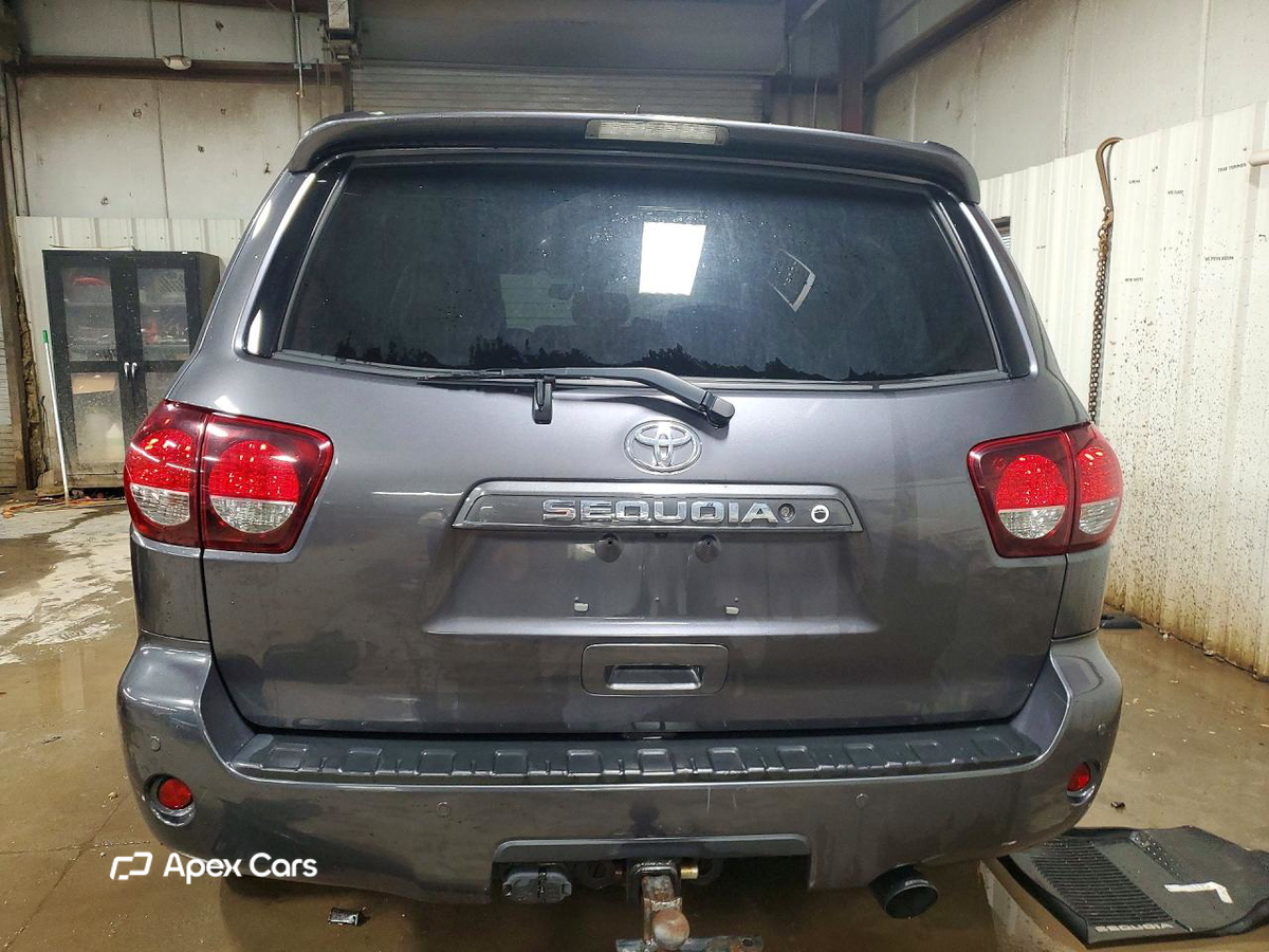 Toyota Sequoia 2018