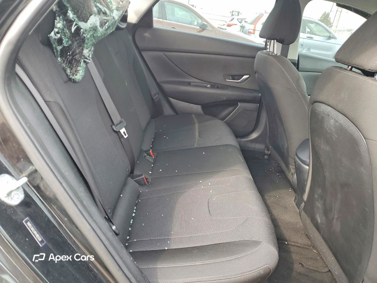 Hyundai Elantra 2023