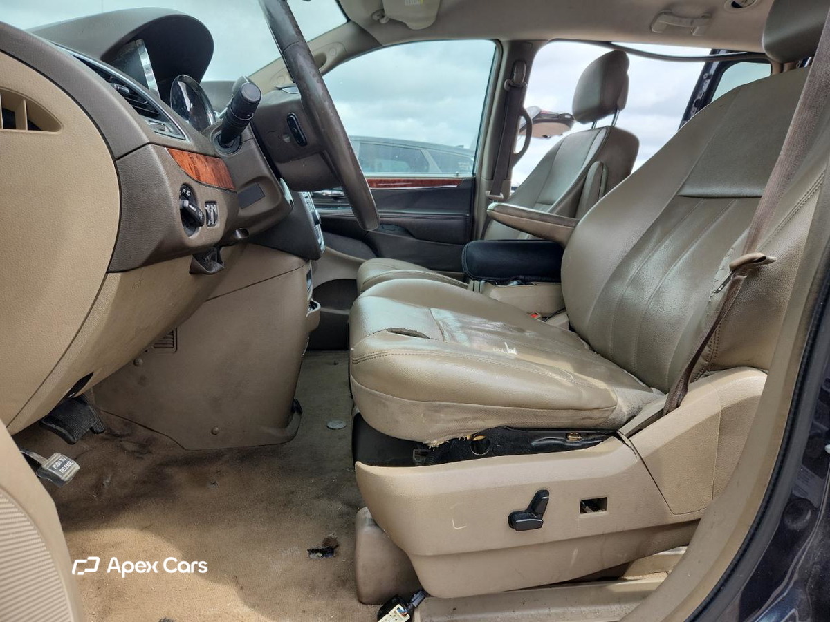 Chrysler Voyager 2013