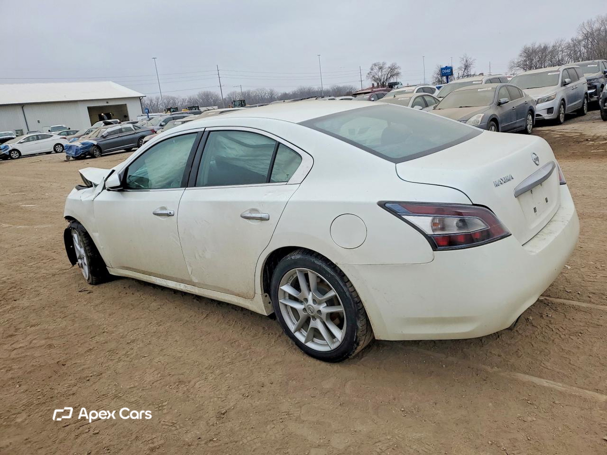 Nissan Maxima 2014
