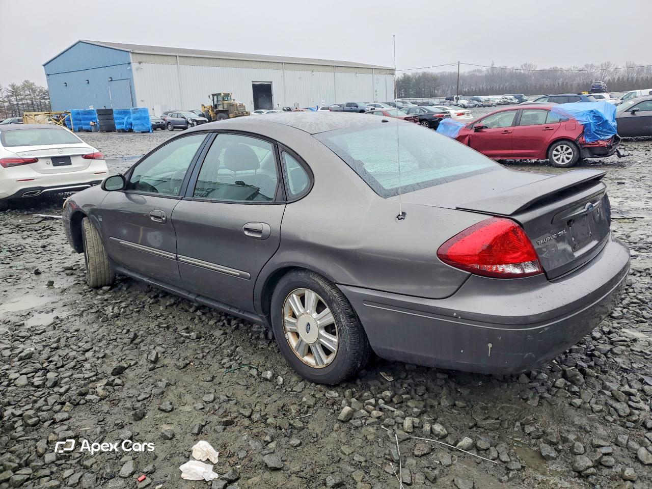 Ford Taurus 2004