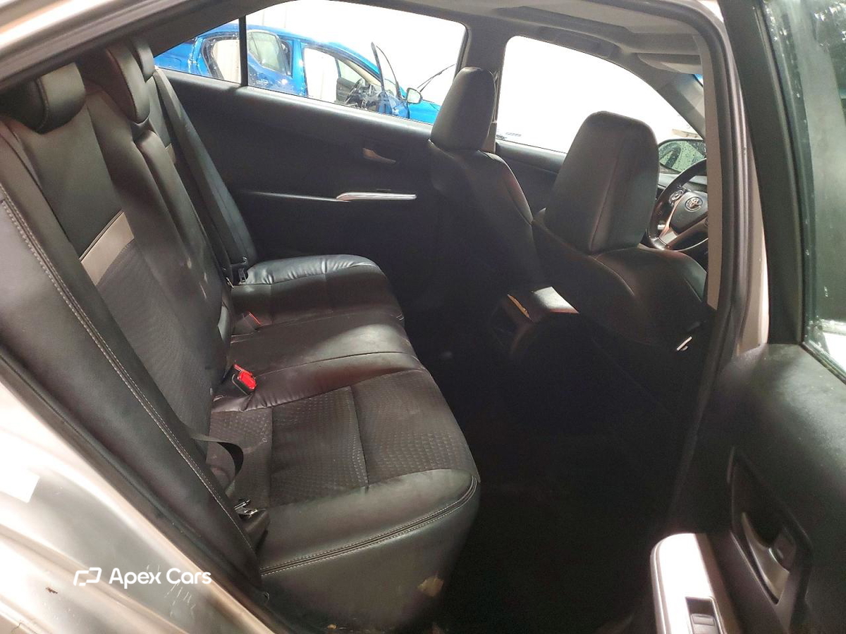 Toyota Camry 2012