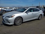 Lexus ES 2020