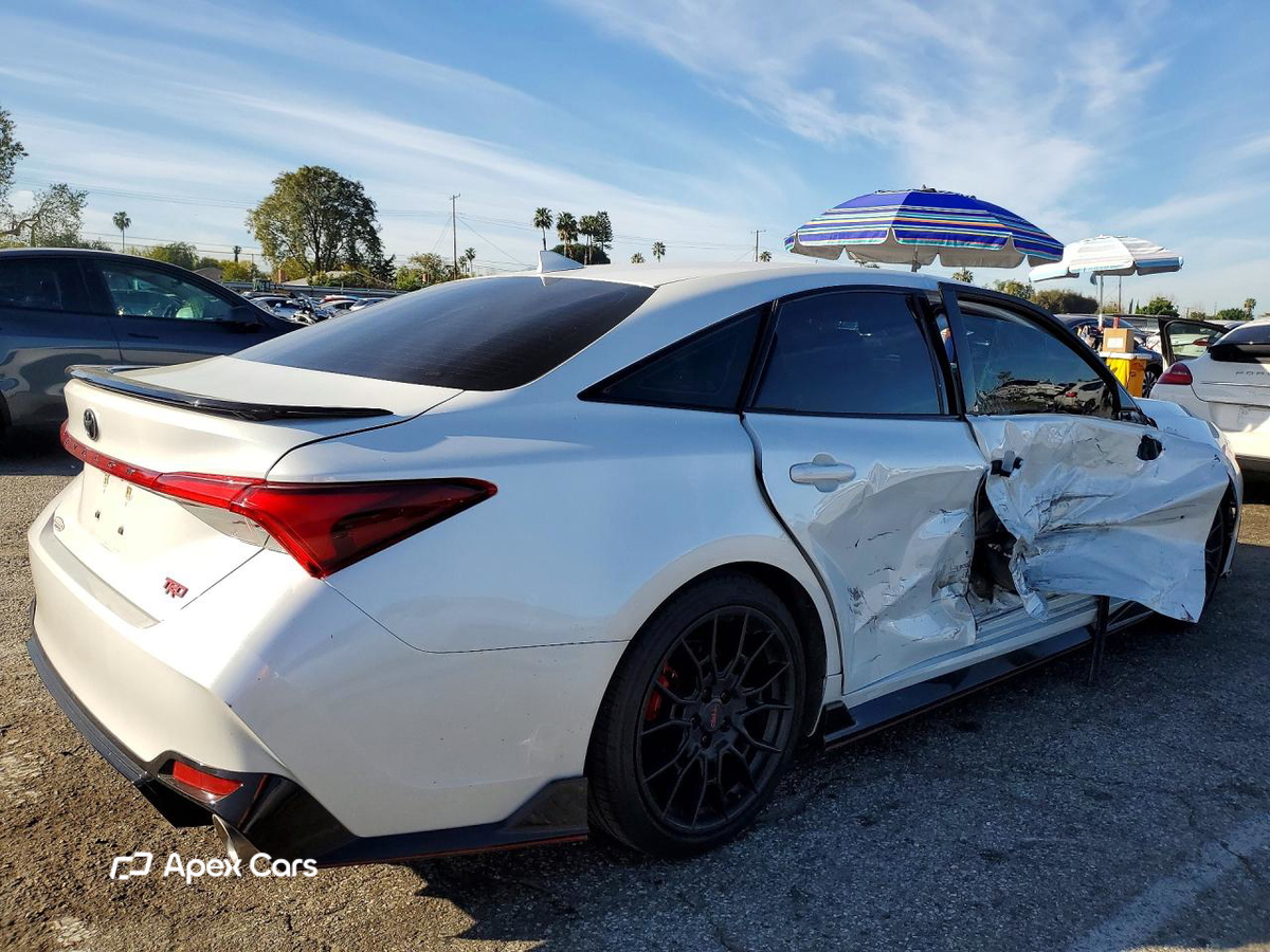 Toyota Avalon 2020