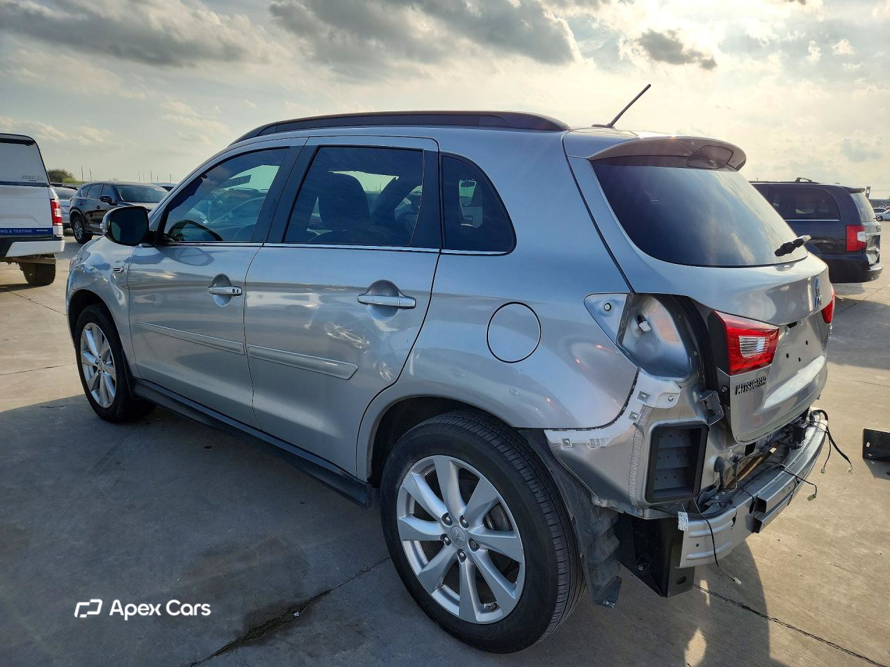 Mitsubishi Outlander 2015