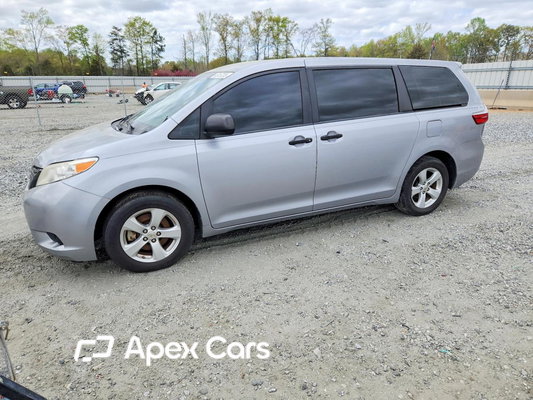 Toyota Sienna 2017 - Image 1 of 13