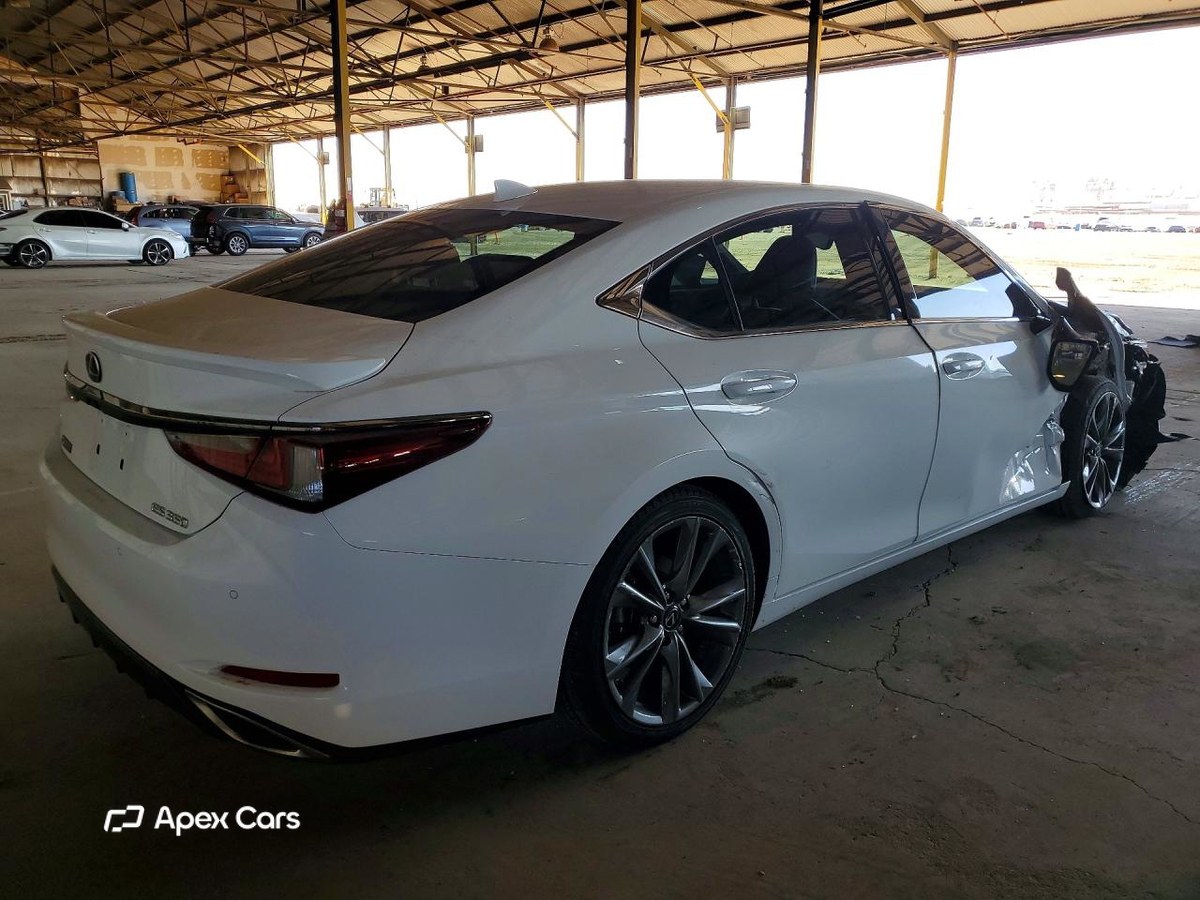 Lexus ES 2019
