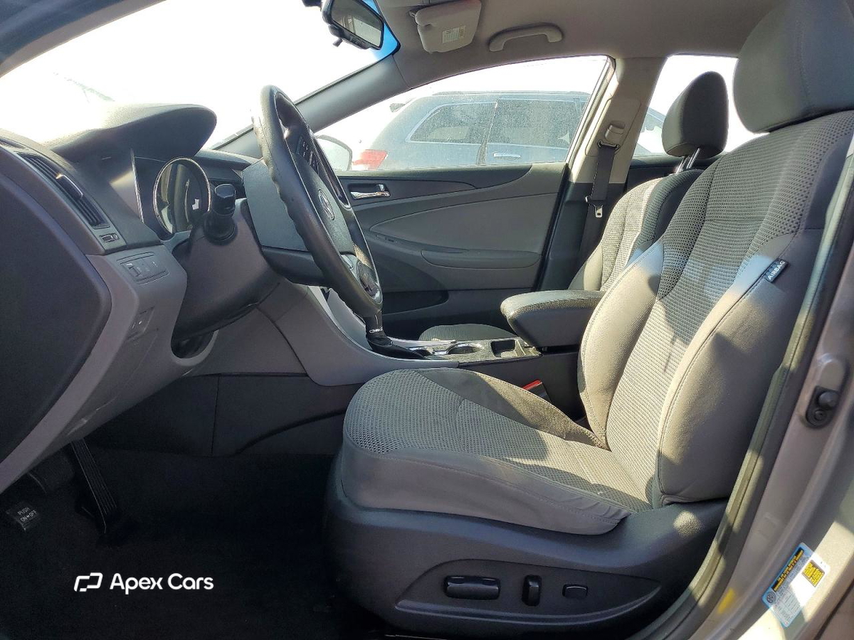 Hyundai Sonata 2012