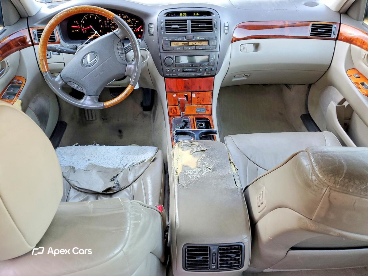 Lexus LS 2001