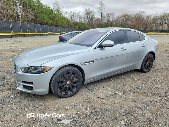 2019 Jaguar XE - Image 1 of 5