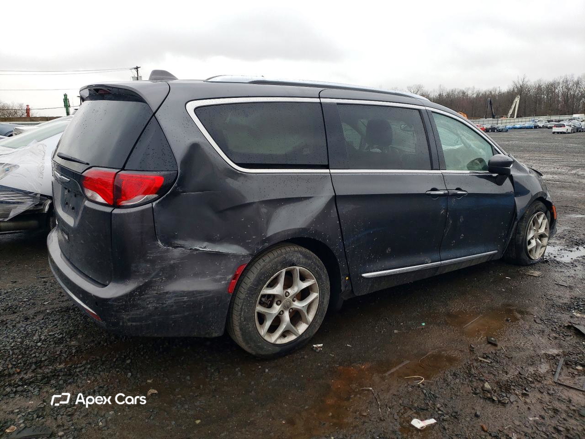 Chrysler Pacifica 2017