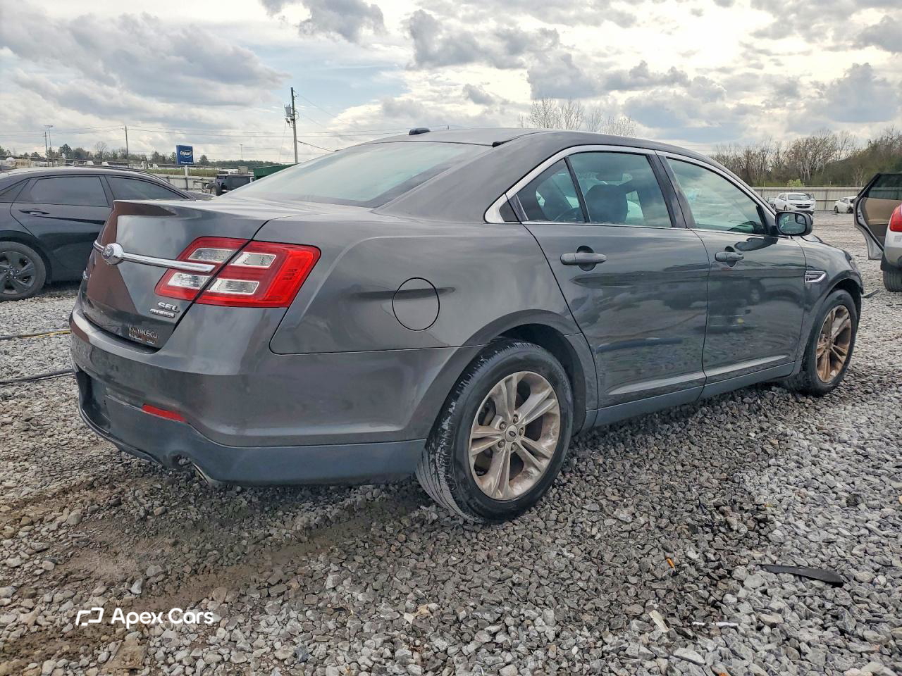 Ford Taurus 2017
