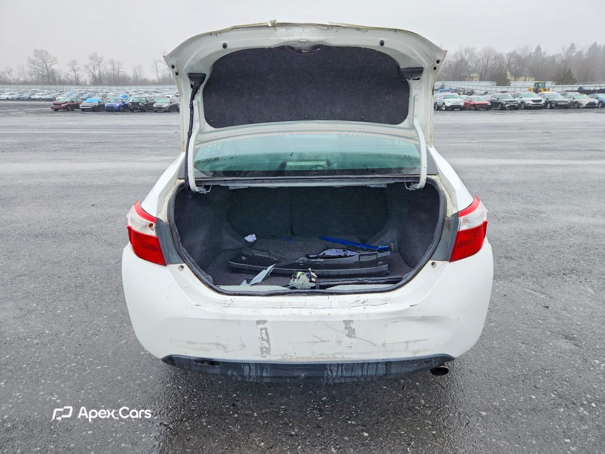 Toyota Corolla 2015
