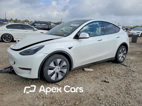 Tesla Model Y 2023 - Image 1 of 13