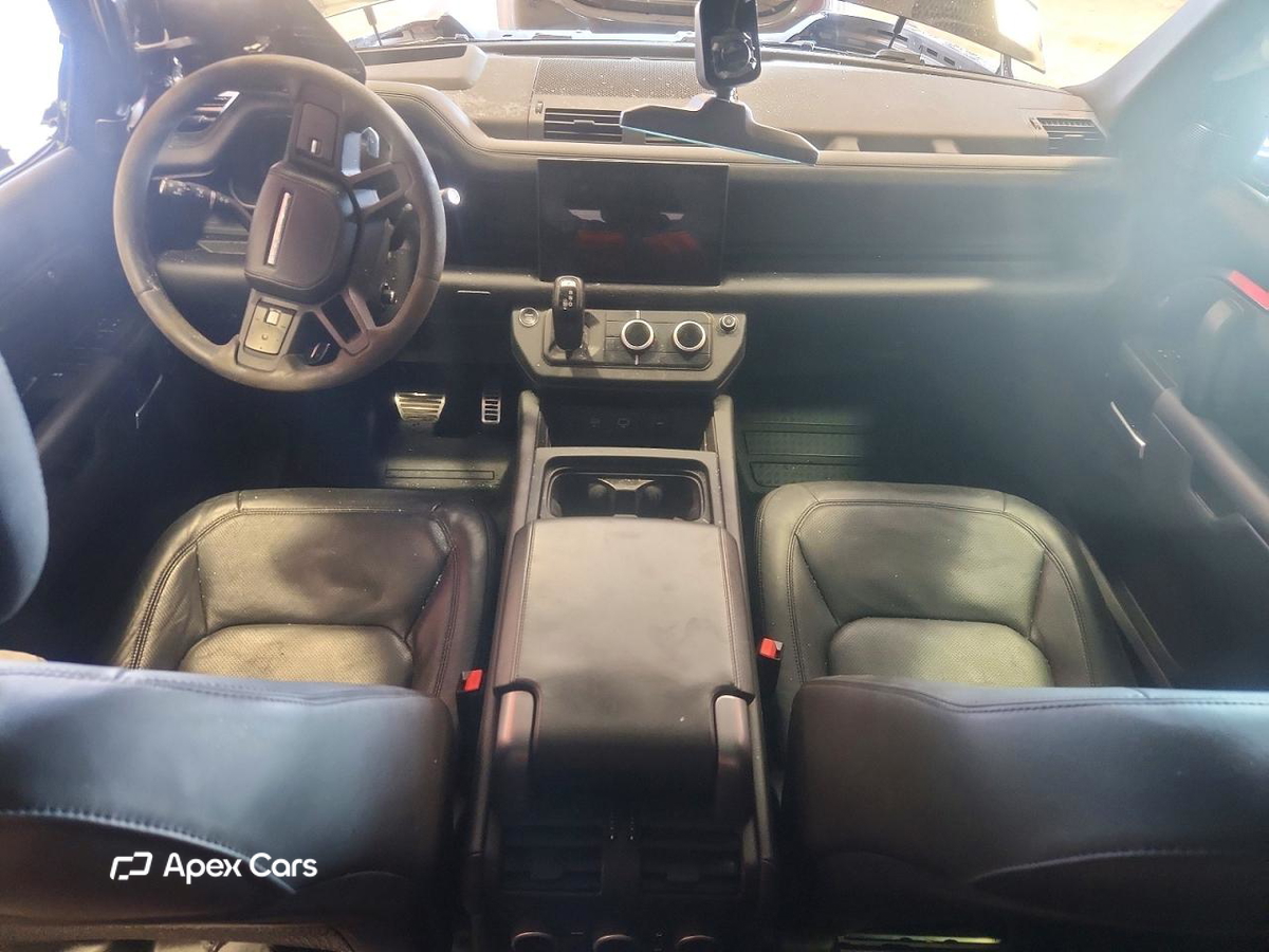 Land Rover Defender 2023