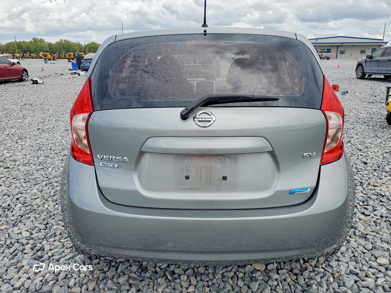 Nissan Versa 2015