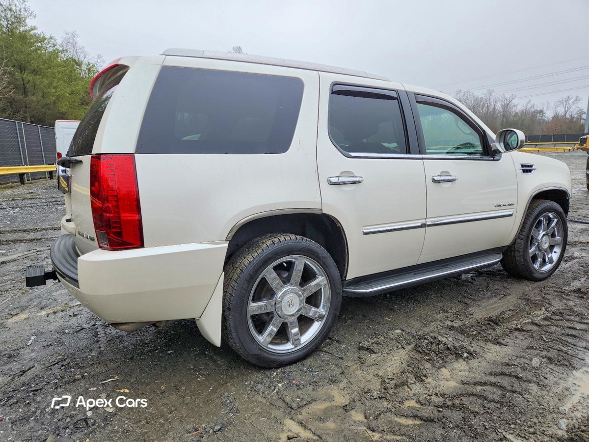 Cadillac Escalade 2011