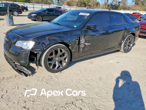 Chrysler 300 2019 - Image 1 of 5