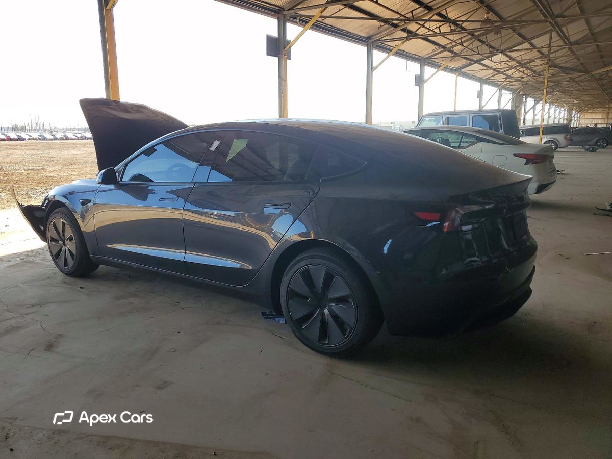 Tesla Model 3 2025