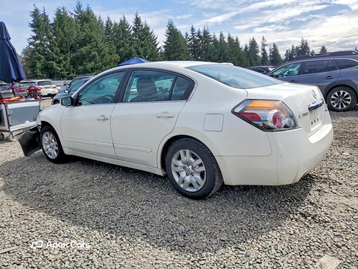 Nissan Altima 2012