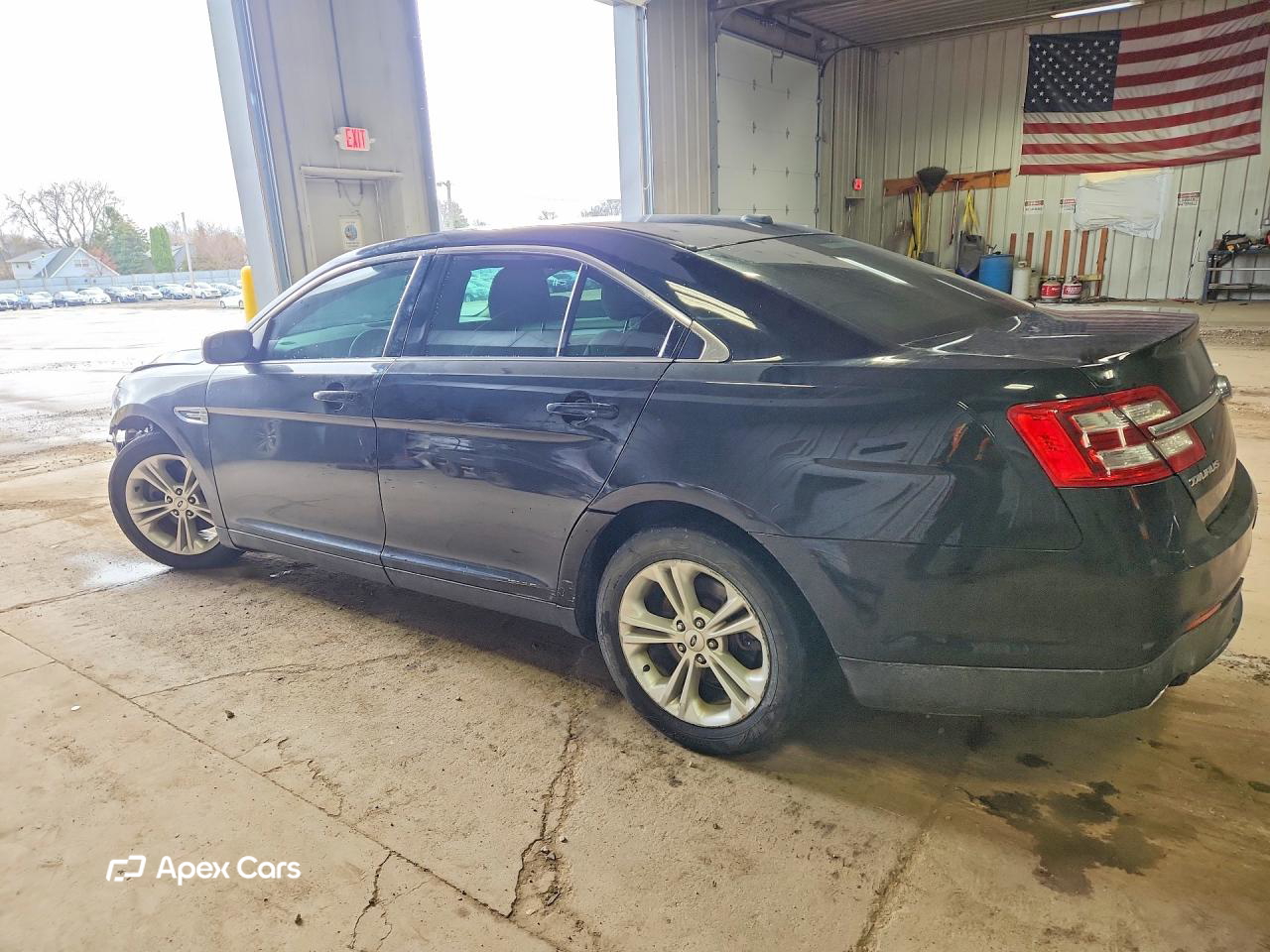 Ford Taurus 2016