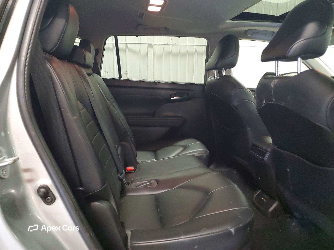 Toyota Highlander 2021
