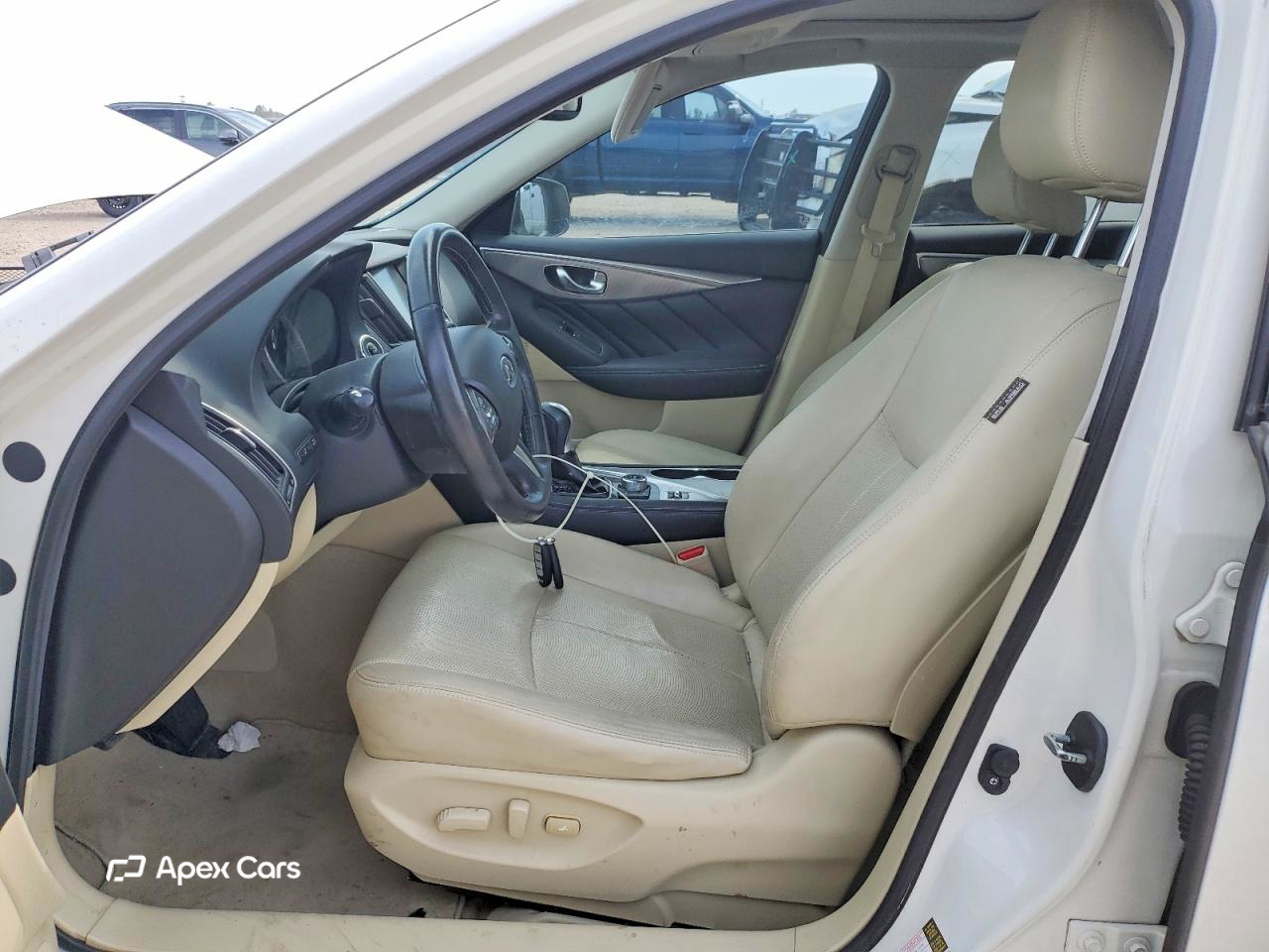 Infiniti Q50 2015