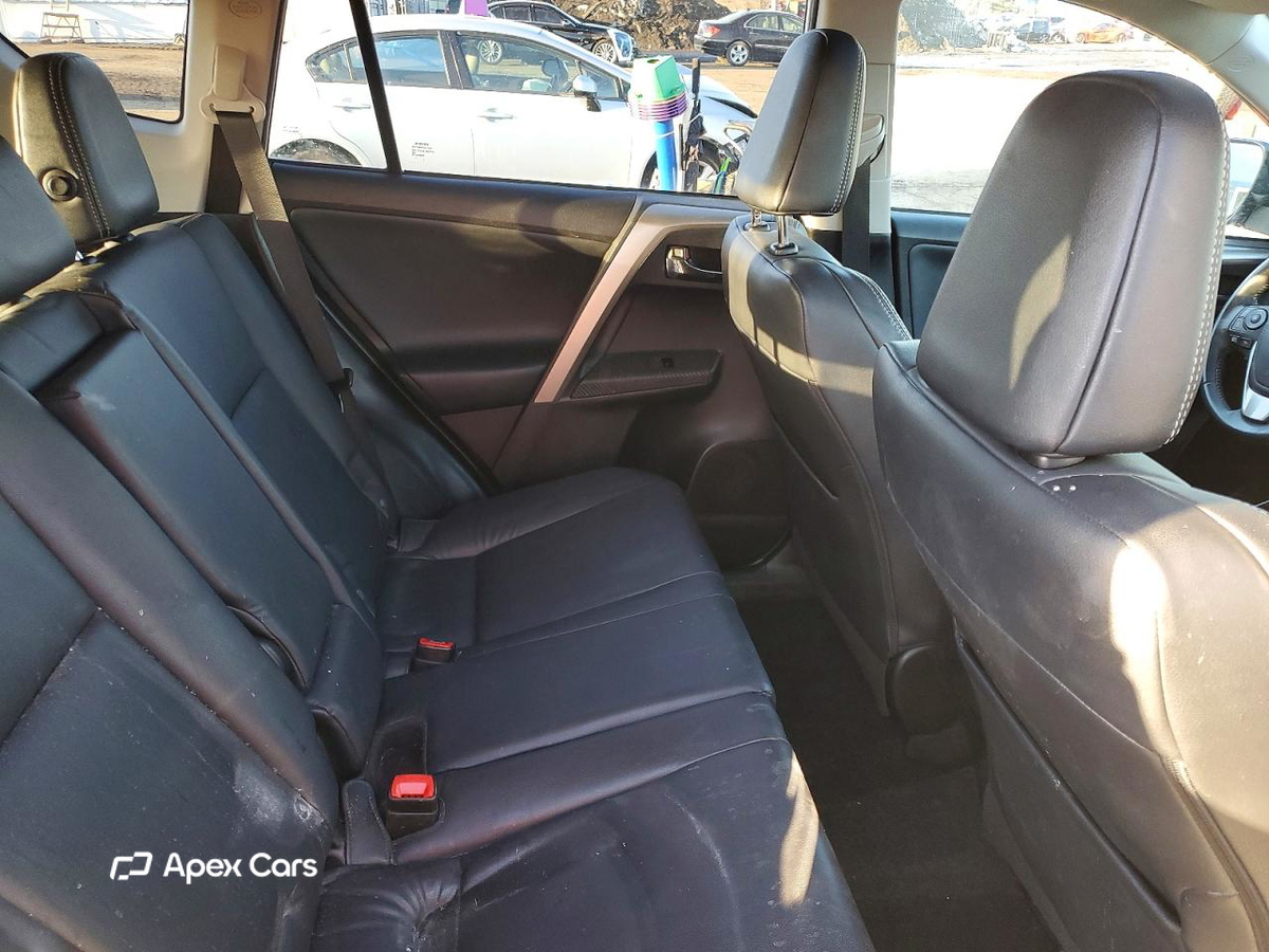 Toyota RAV 4 2015