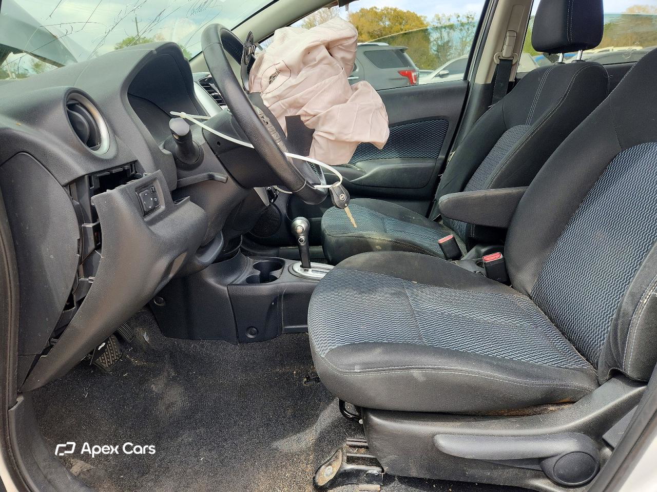 Nissan Versa 2015