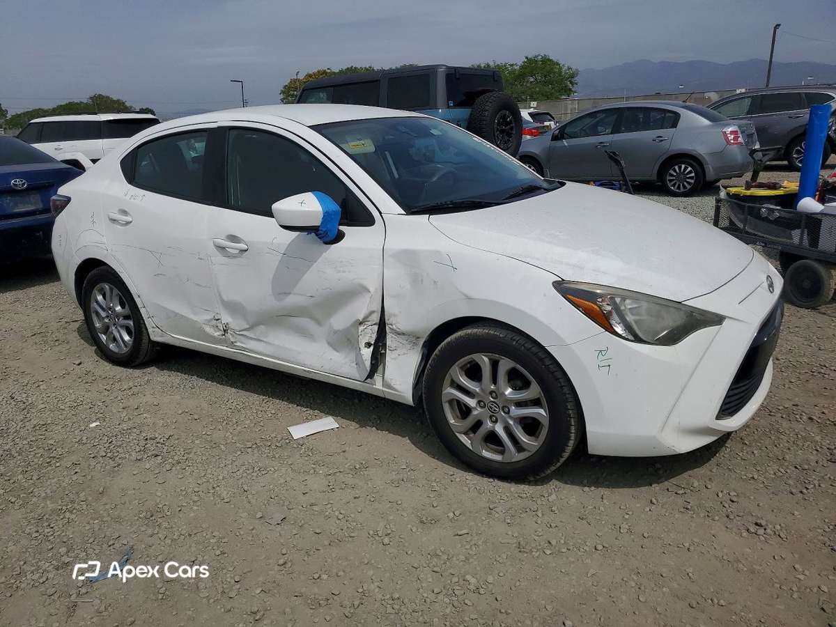 Scion iA 2016