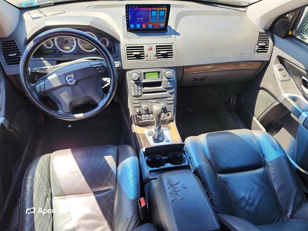 Volvo XC90 2011