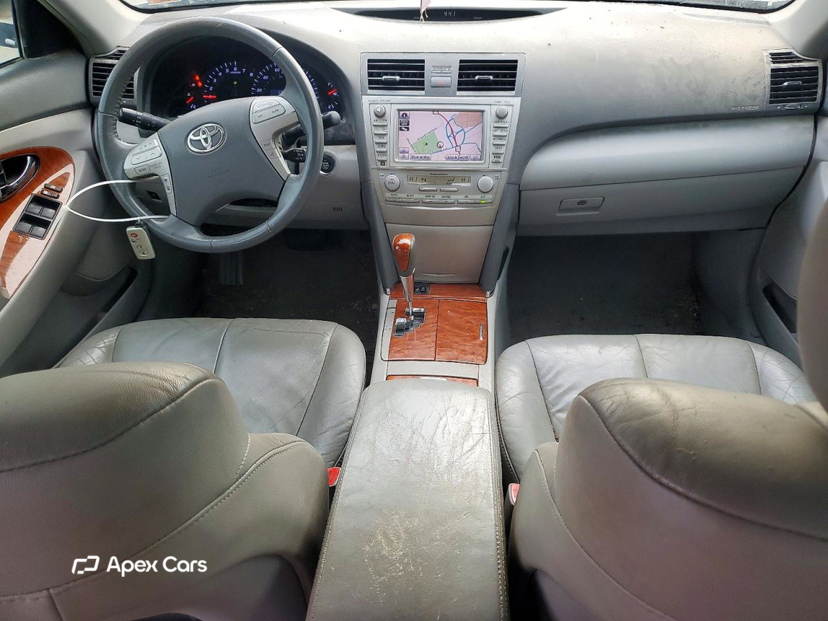 Toyota Camry 2010