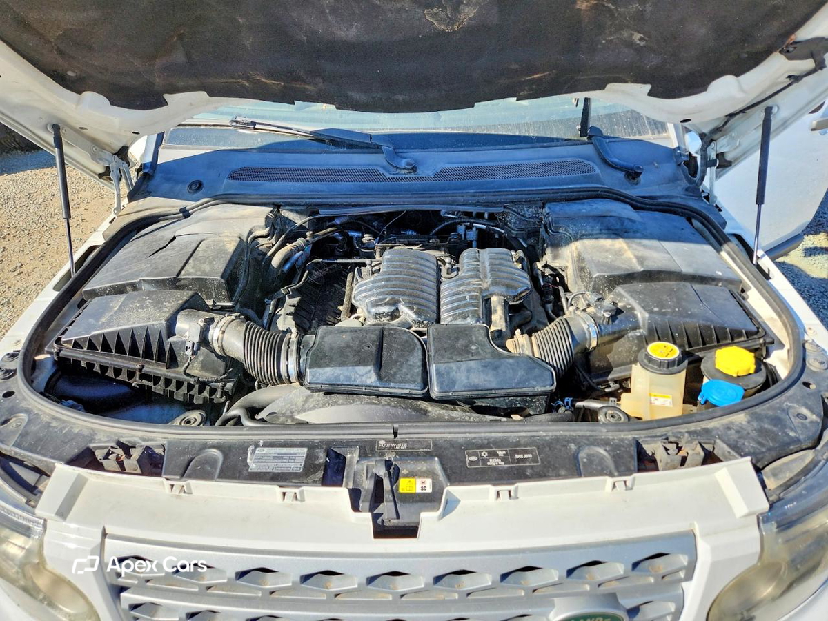 Land Rover LR4 2013