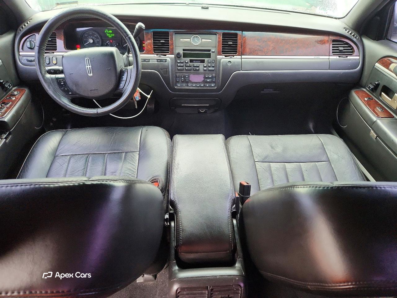 Lincoln Town Car 2007