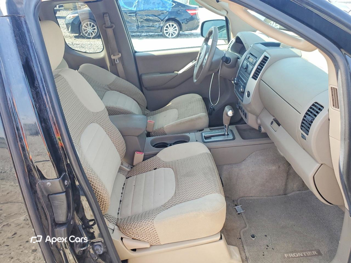 Nissan Navara (Frontier) 2011