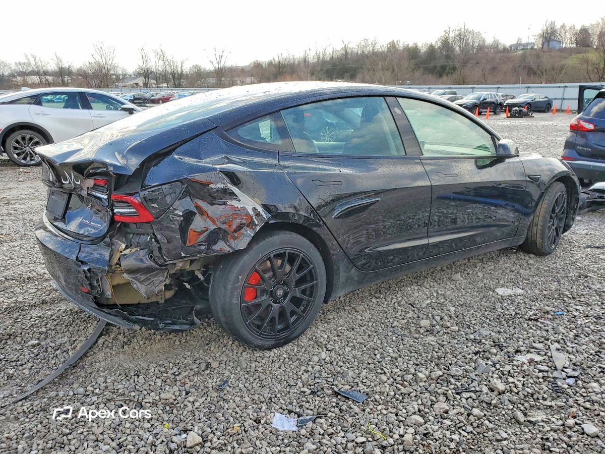 Tesla Model 3 2022