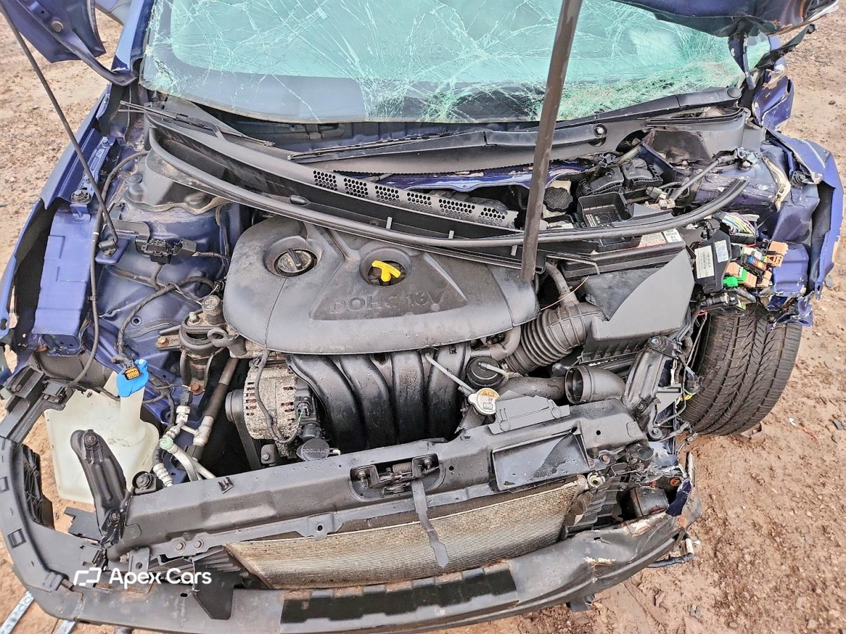 Hyundai Elantra 2013