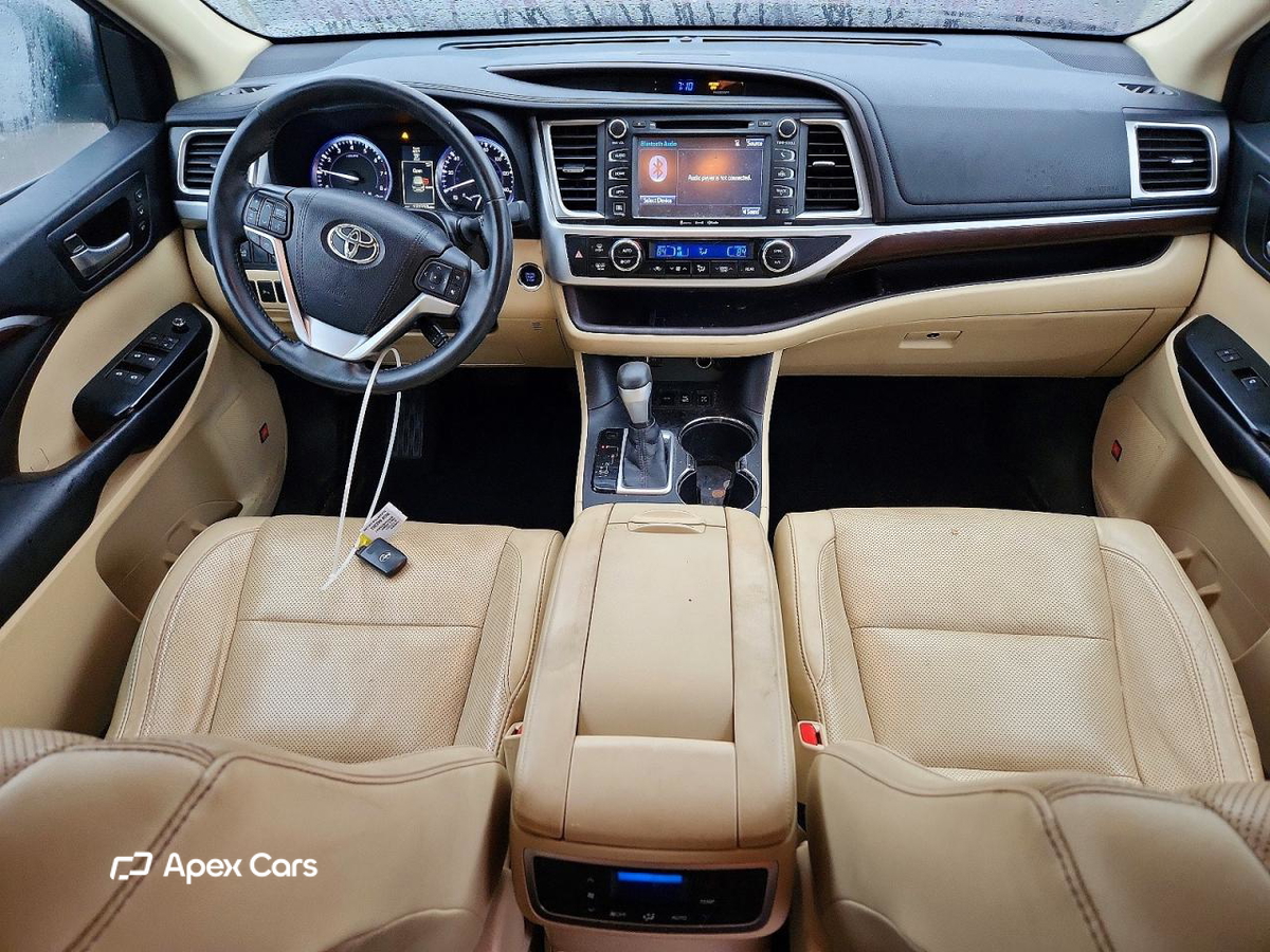 Toyota Highlander 2016