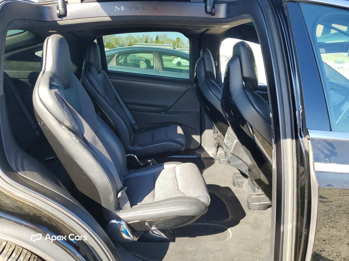 Tesla Model X 2016