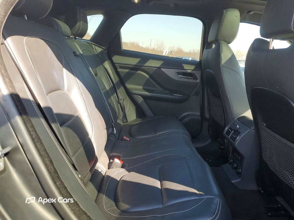 Jaguar F-Pace 2018