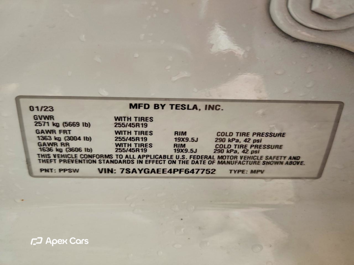 Tesla Model Y 2023
