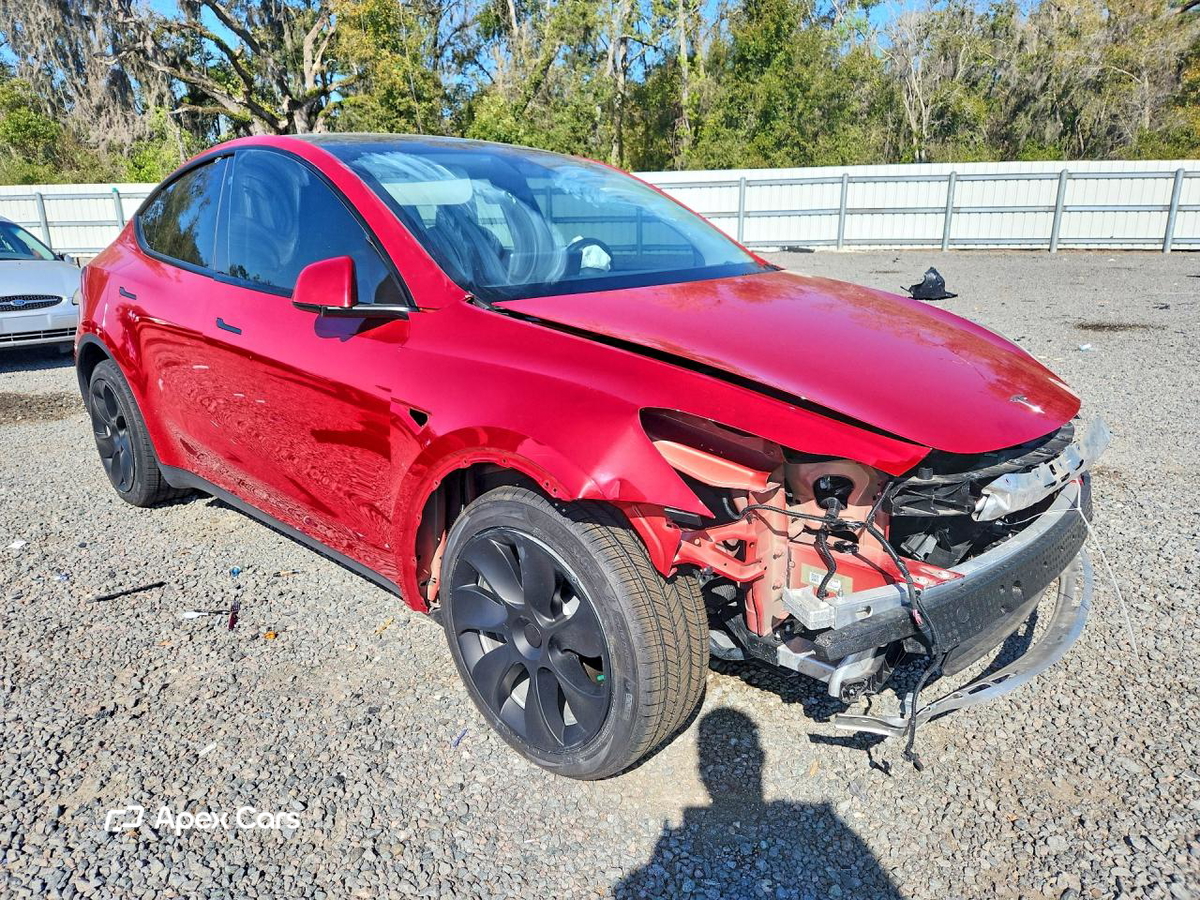 Tesla Model Y 2022
