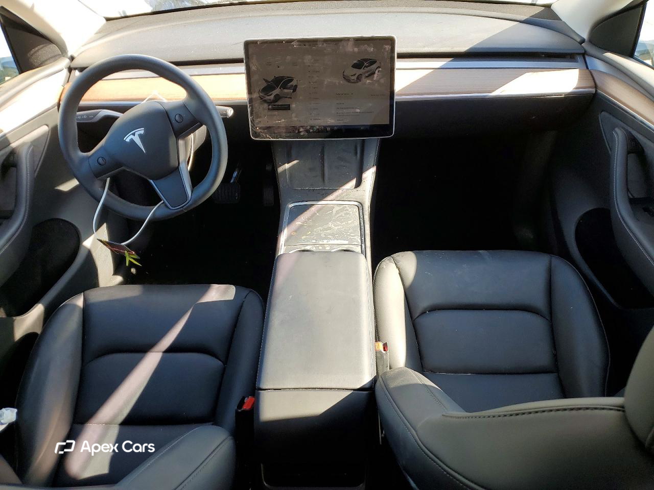 Tesla Model Y 2025