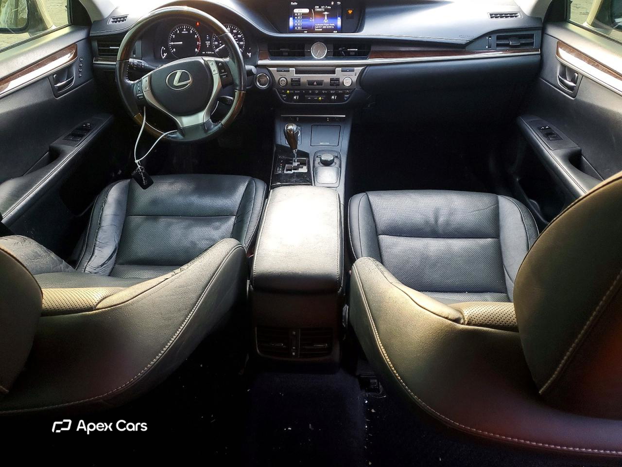 Lexus  2015
