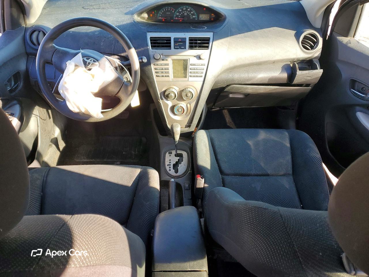 Toyota Yaris 2011