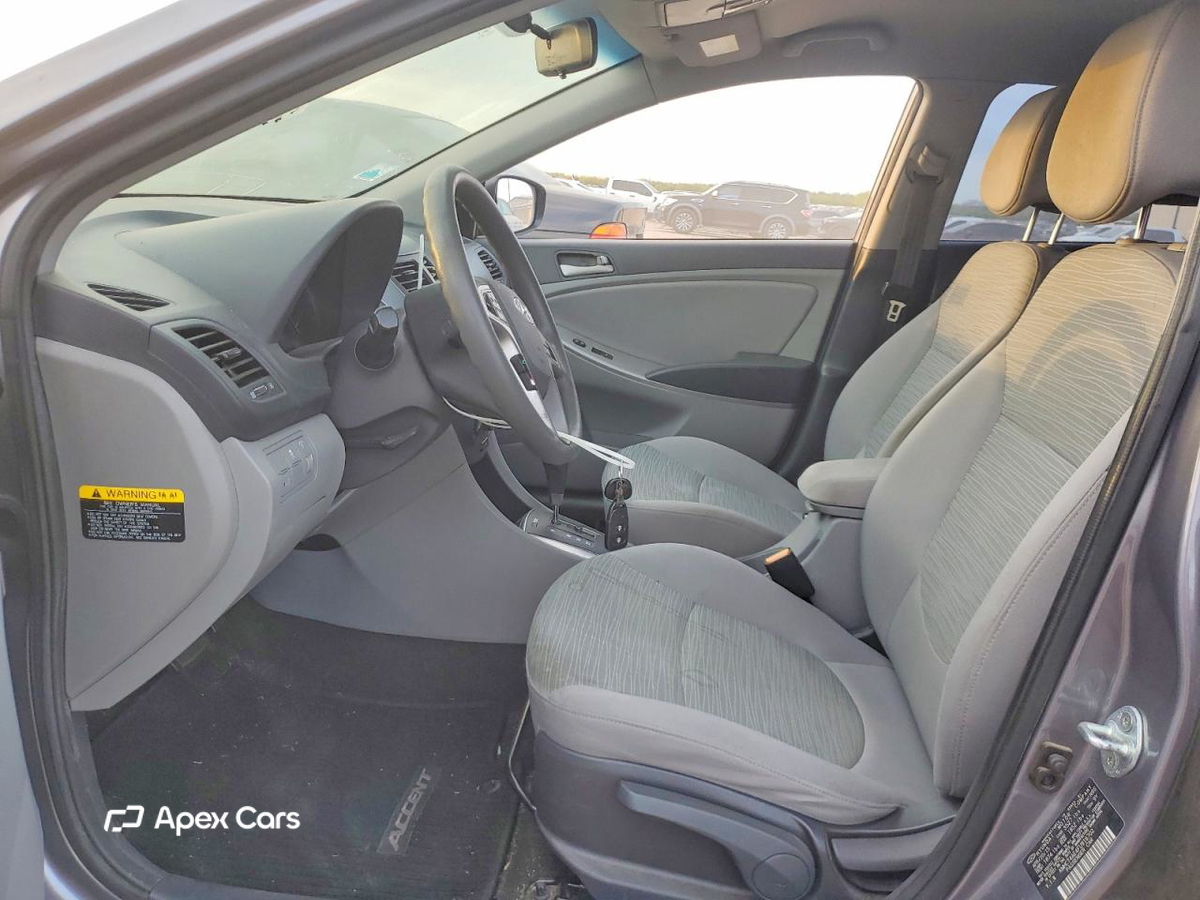 Hyundai Accent 2015