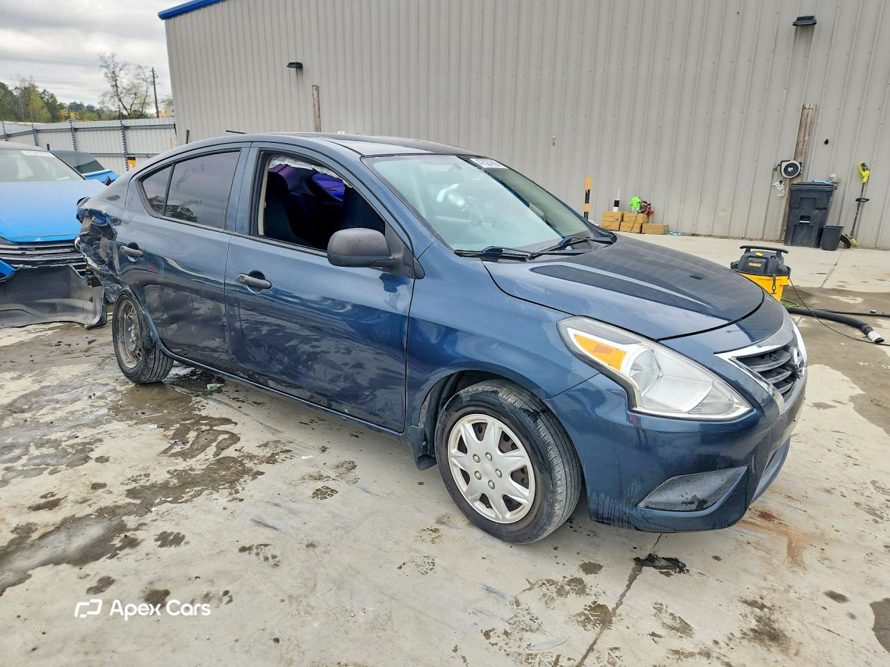 Nissan Versa 2015