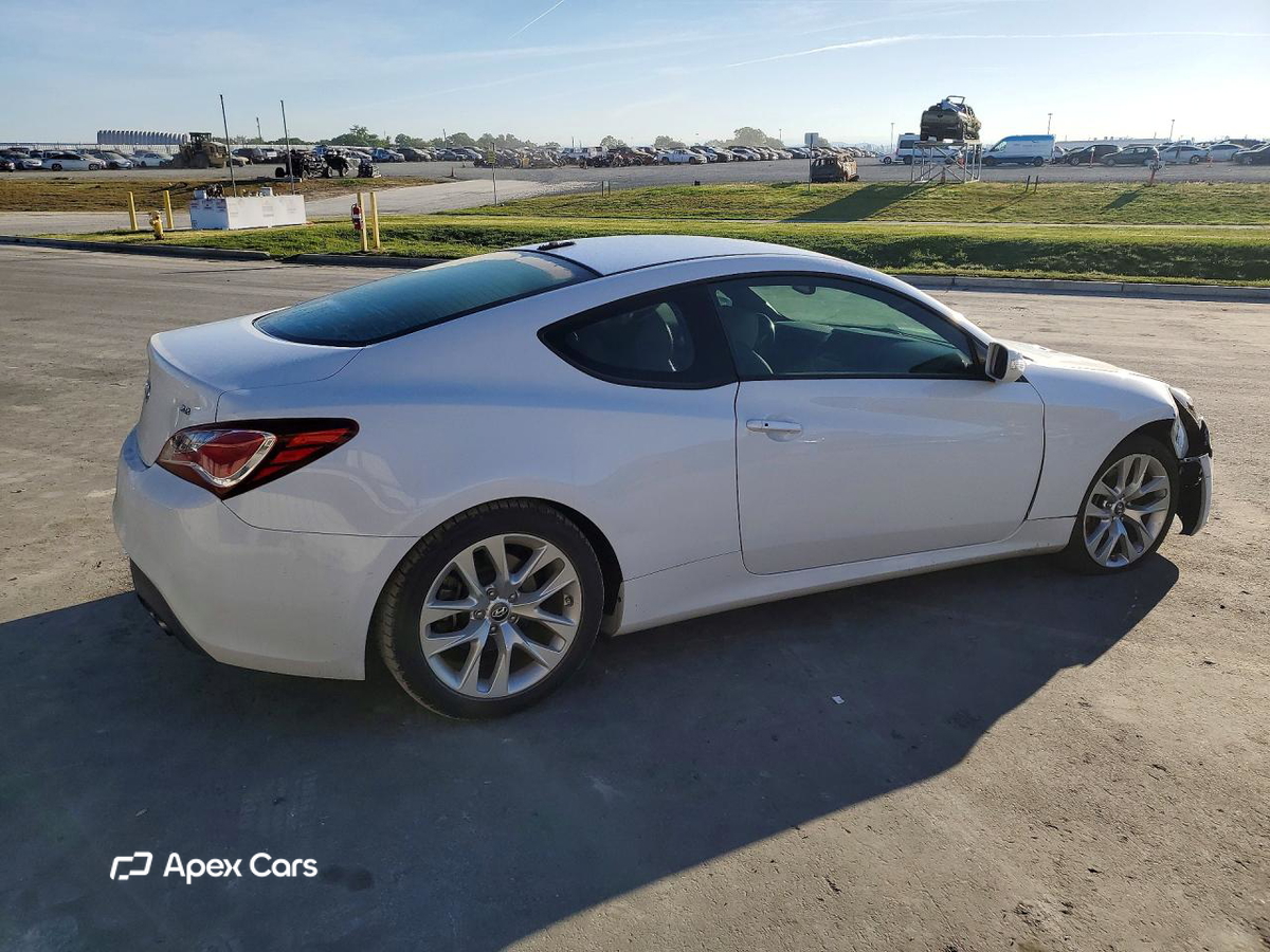 Hyundai Genesis 2016