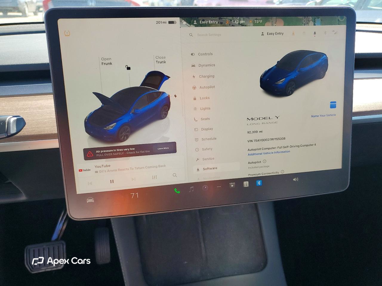 Tesla Model Y 2024