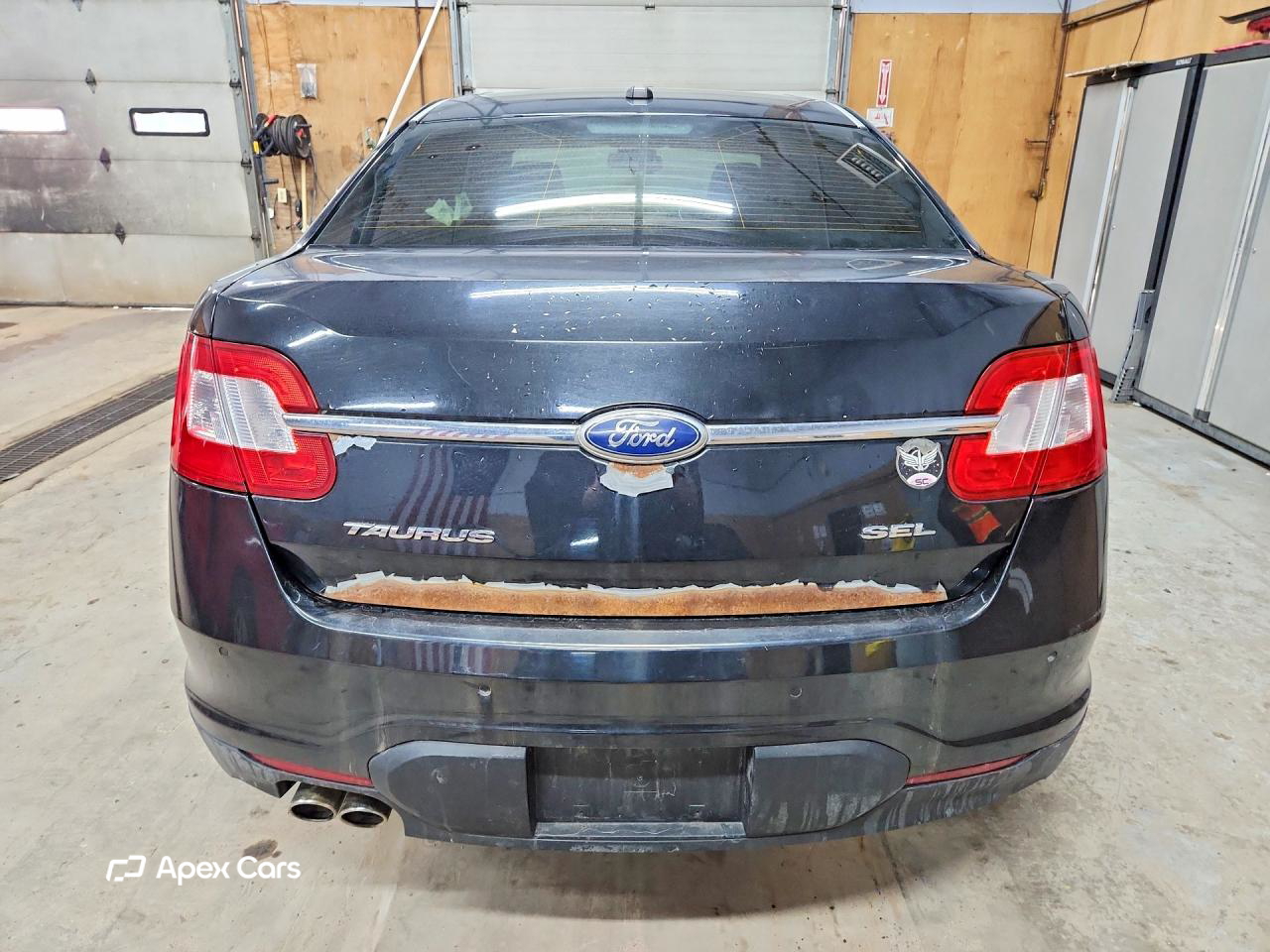 Ford Taurus 2011